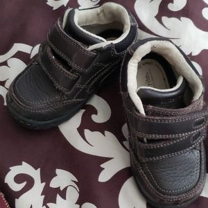 Stride rite toddler shoes